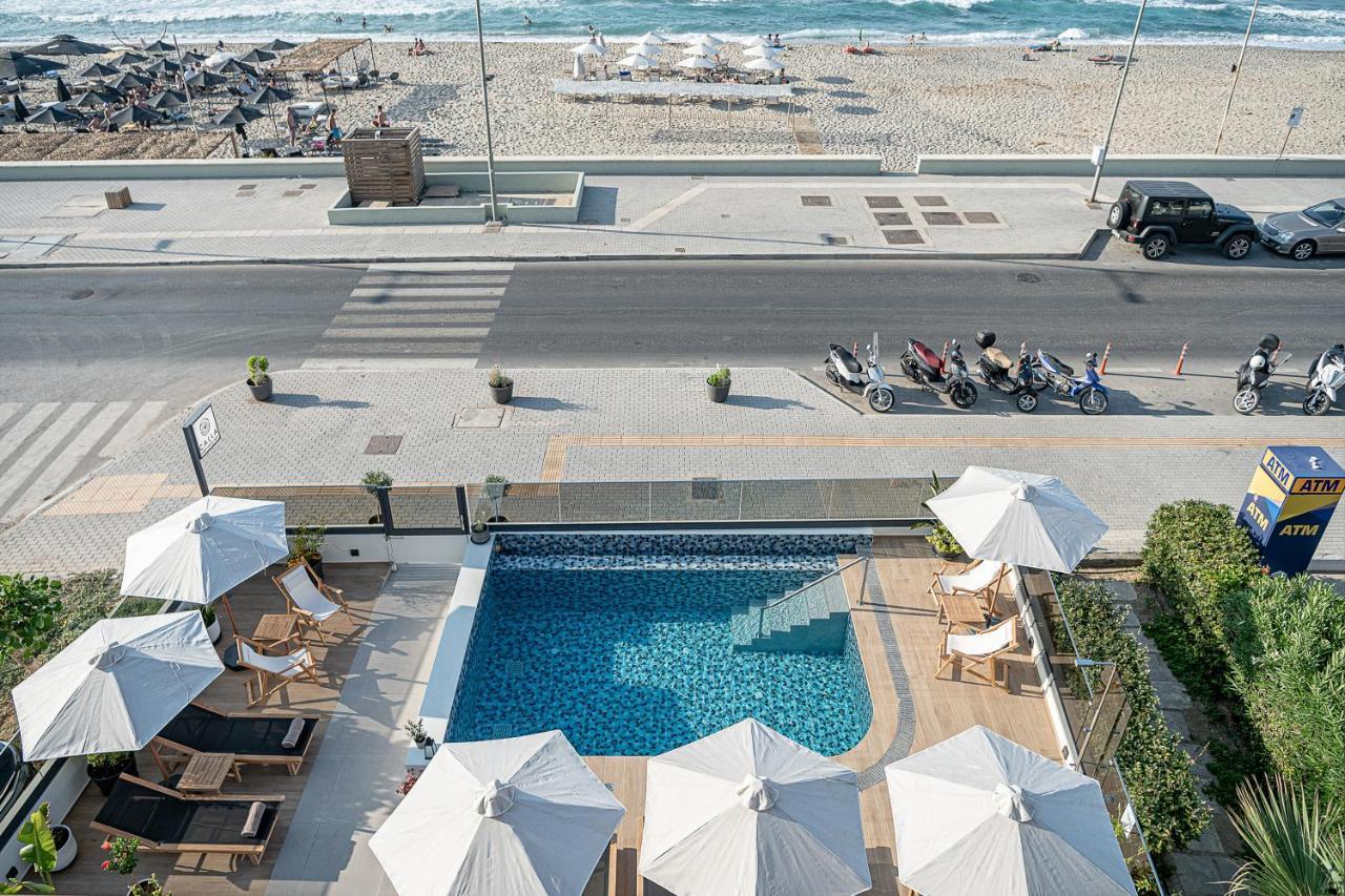 Calla Luxury Seafront Suites Resmo Dış mekan fotoğraf