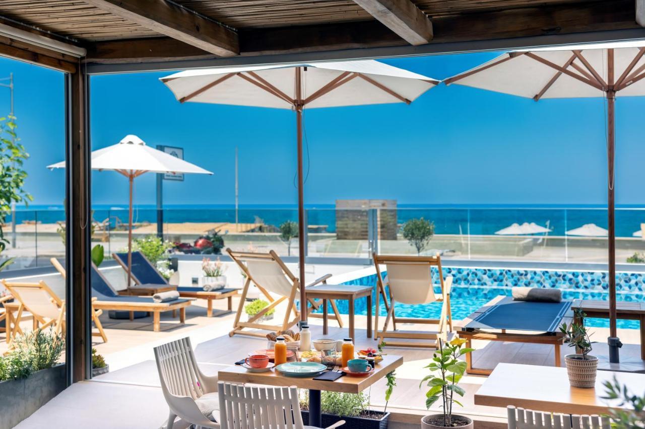 Calla Luxury Seafront Suites Resmo Dış mekan fotoğraf