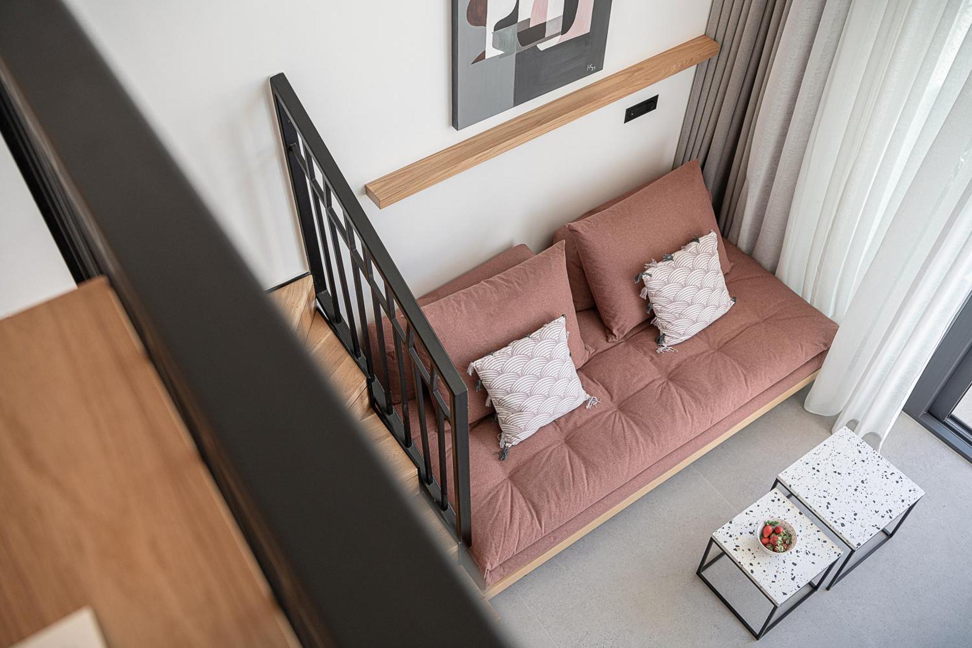 Calla Luxury Seafront Suites Resmo Dış mekan fotoğraf
